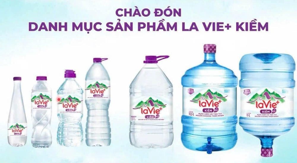 dịch vụ giao nước uống tận nhà nước khoáng lavie kiềm đóng bình 18.5l và đóng chai với đa dạng về thể tích
